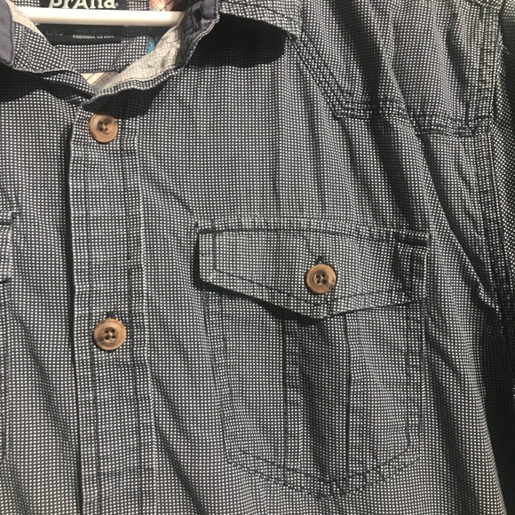 Prana Short sleeve shirt- size large. - Picture 2 of 4